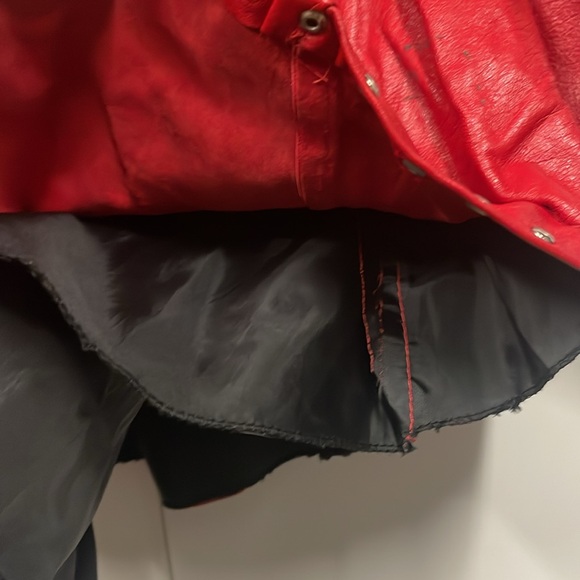 Vintage red leather studded skirt from Germany. Costume. 80s. Sexy. Drag queen - Picture 5 of 6